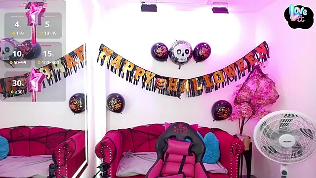 Miss dolly  online show from 10/30/25, 12:17