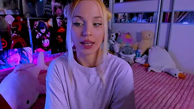 Cute  Pony online show from 04/23/26, 08:55