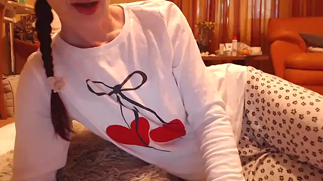 Snapshot of LovelyAndraGirl chatting on 06/12/26, 07:07 LovelyAndraGirl online show from 06/12/26, 07:07