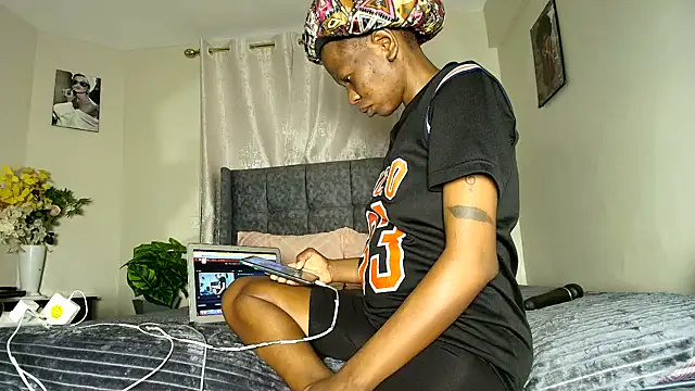 t-NaughtyLicia online show from 03/16/26, 03:56