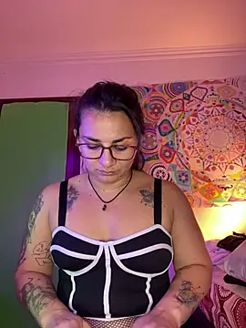 Snapshot of Amarantha_666 chatting on 12/13/25, 08:14 Amarantha 666 online show from 12/13/25, 08:14