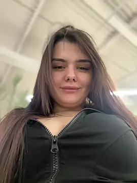 Snapshot of NikaMur chatting on 01/29/25, 12:45 NikaMur online show from 01/29/25, 12:45