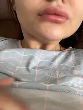 Snapshot of NikaMur chatting on 02/13/25, 04:11 NikaMur online show from 02/13/25, 04:11