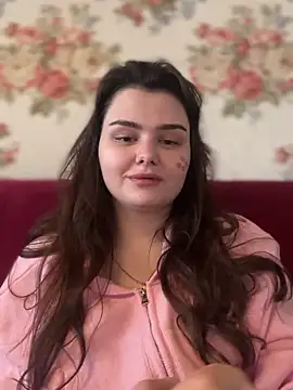 Snapshot of NikaMur chatting on 02/14/25, 08:42 NikaMur online show from 02/14/25, 08:42