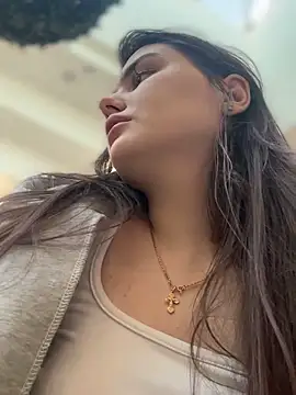 Snapshot of NikaMur chatting on 02/15/25, 07:27 NikaMur online show from 02/15/25, 07:27