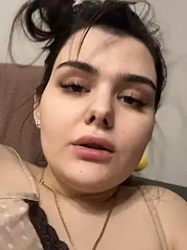 Snapshot of NikaMur chatting on 02/26/25, 04:25 NikaMur online show from 02/26/25, 04:25