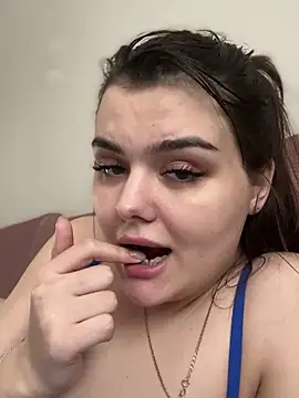 Snapshot of NikaMur chatting on 03/05/25, 09:49 NikaMur online show from 03/05/25, 09:49