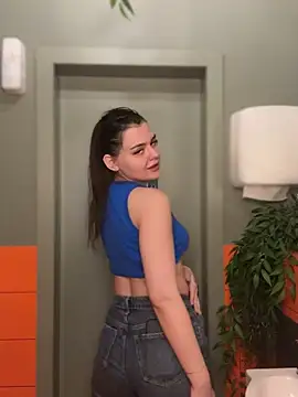 Snapshot of NikaMur chatting on 03/11/25, 07:26 NikaMur online show from 03/11/25, 07:26