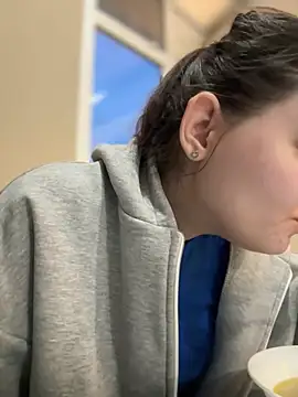 Snapshot of NikaMur chatting on 03/11/25, 12:06 NikaMur online show from 03/11/25, 12:06