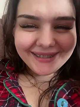 Snapshot of NikaMur chatting on 03/14/25, 07:37 NikaMur online show from 03/14/25, 07:37