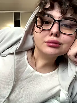 Snapshot of NikaMur chatting on 10/08/25, 02:42 NikaMur online show from 10/08/25, 02:42