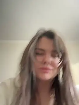 Snapshot of NikaMur chatting on 10/18/25, 02:36 NikaMur online show from 10/18/25, 02:36