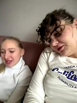 Snapshot of NikaMur chatting on 10/26/25, 03:23 NikaMur online show from 10/26/25, 03:23