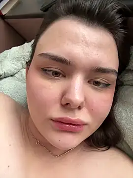 Snapshot of NikaMur chatting on 11/15/25, 03:37 NikaMur online show from 11/15/25, 03:37