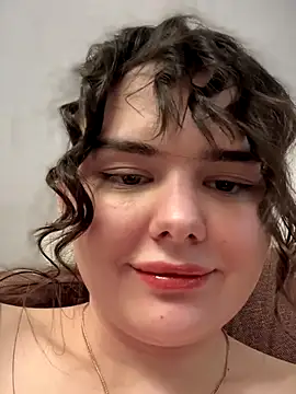 Snapshot of NikaMur chatting on 11/21/25, 02:32 NikaMur online show from 11/21/25, 02:32