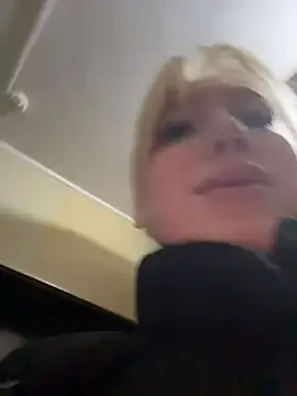 Snapshot of NikaMur chatting on 11/24/25, 03:50 NikaMur online show from 11/24/25, 03:50