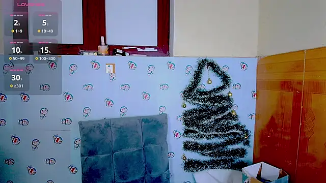 Snapshot of __Saphia__ chatting on 12/23/24, 12:14 Saphia online show from 12/23/24, 12:14