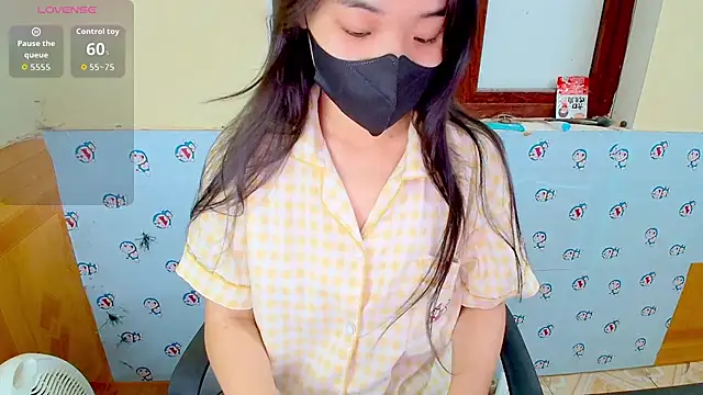   Saphia   online show from 04/08/26, 12:43