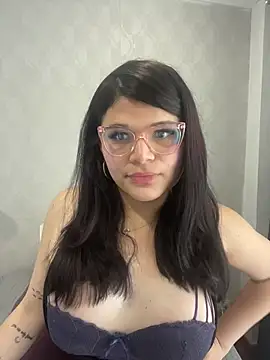 Snapshot of dayis_butera chatting on 07/08/26, 12:53 dayis butera online show from 07/08/26, 12:53