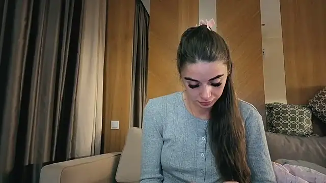 your bunnygirl online show from 10/03/25, 07:44