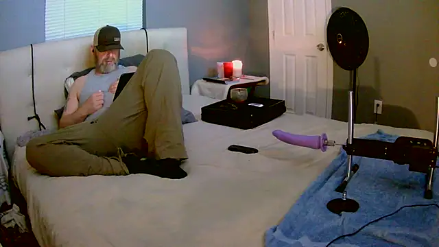 Snapshot of Cummerforyouu2 chatting on 03/13/25, 05:33 Cummerforyouu2 online show from 03/13/25, 05:33