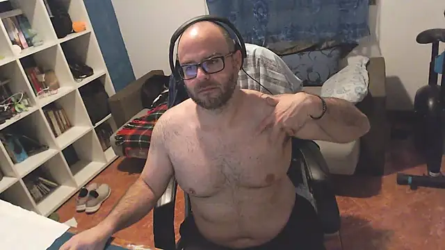 ravingr4d4 online show from 03/05/25, 12:49