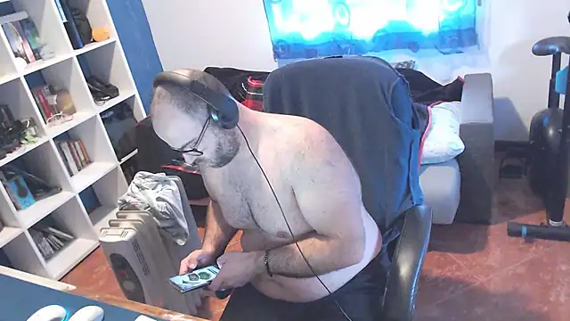 ravingr4d4 online show from 03/05/25, 03:18