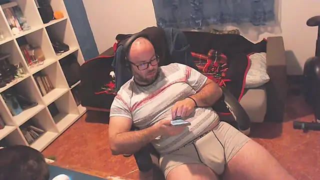 ravingr4d4 online show from 03/06/25, 01:27