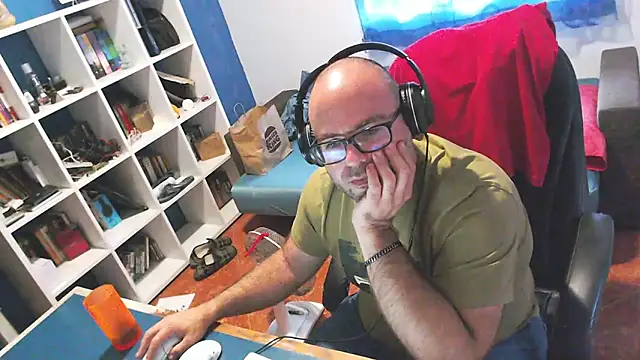 ravingr4d4 online show from 09/09/25, 12:59