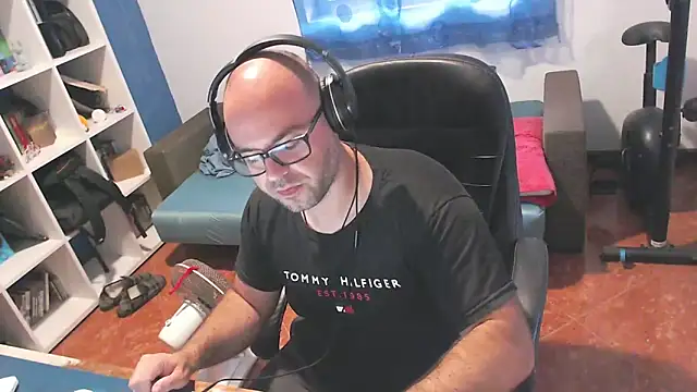 ravingr4d4 online show from 09/10/25, 08:25