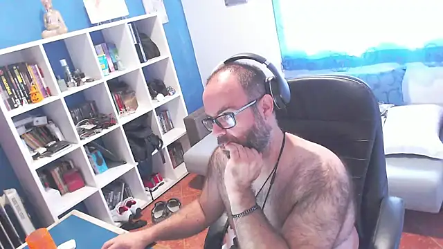 ravingr4d4 online show from 10/07/25, 09:39