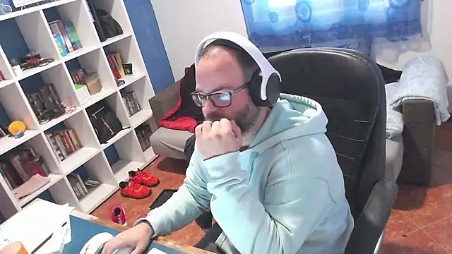 ravingr4d4 online show from 12/03/25, 12:36