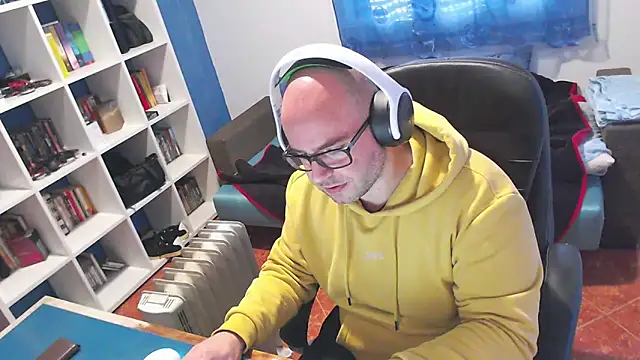 ravingr4d4 online show from 12/19/25, 10:55