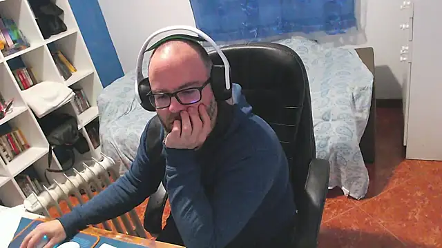 ravingr4d4 online show from 02/10/26, 09:02