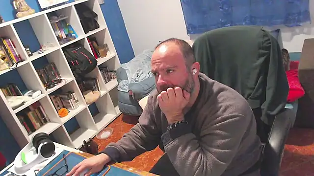 ravingr4d4 online show from 02/18/26, 12:06