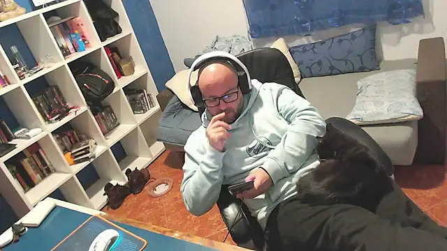 ravingr4d4 online show from 03/03/26, 11:32