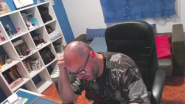 ravingr4d4 online show from 04/19/26, 09:28