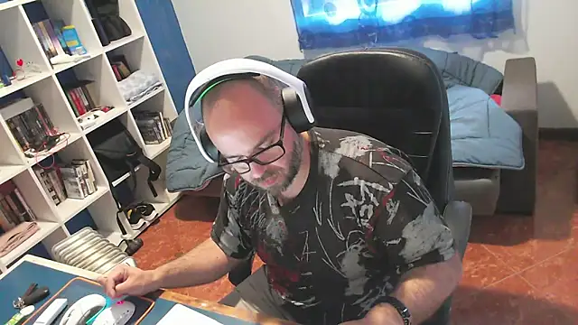 ravingr4d4 online show from 04/21/26, 08:20