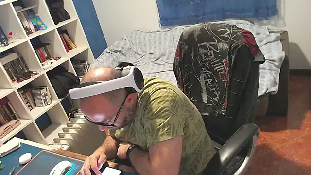 ravingr4d4 online show from 04/21/26, 09:50