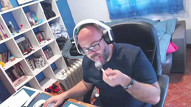 ravingr4d4 online show from 04/23/26, 01:13