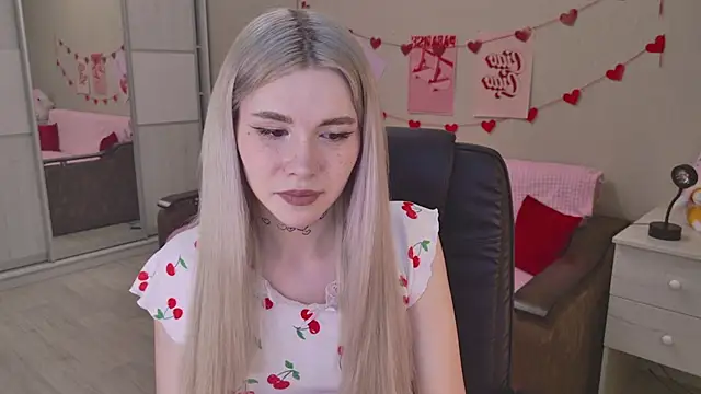 Alisa Black Star online show from 12/21/25, 11:28