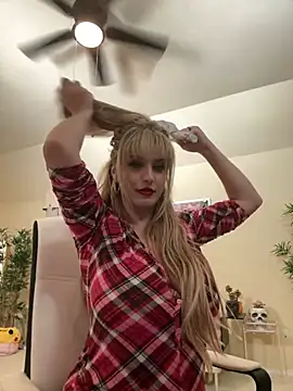 RoxxyDallas online show from 12/22/24, 01:55