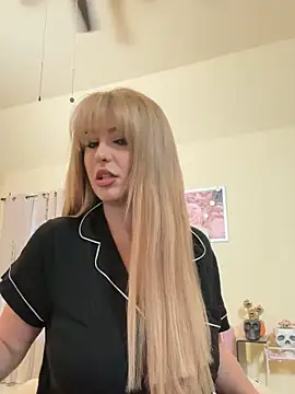 RoxxyDallas online show from 02/14/25, 10:36