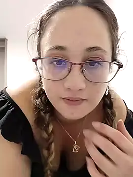 Snapshot of Karol_and_David_hotcouple chatting on 12/03/24, 01:30 Karol and David hotcouple online show from 12/03/24, 01:30