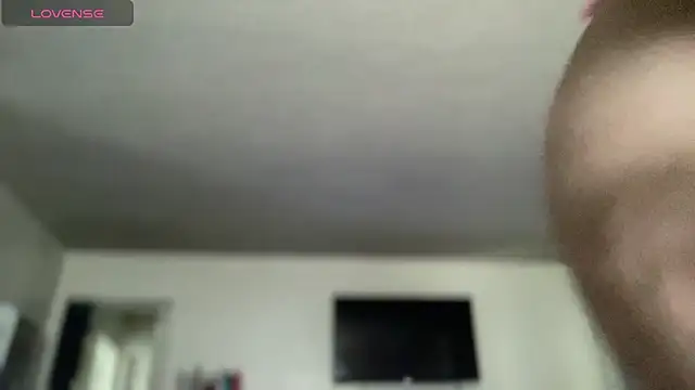 Snapshot of cocaNutt chatting on 08/05/26, 06:11 cocaNutt online show from 08/05/26, 06:11