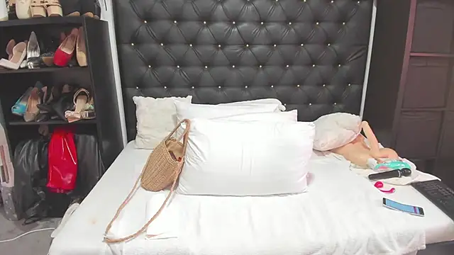Snapshot of BbwSQUIRTERxx chatting on 06/26/26, 03:22 BbwSQUIRTERxx online show from 06/26/26, 03:22