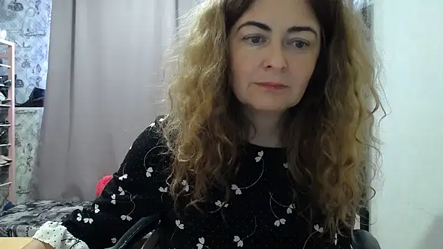Helen1974 online show from 06/07/26, 07:12