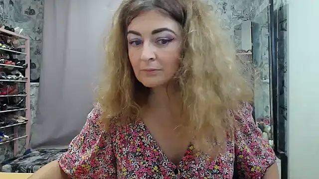 Helen1974 online show from 06/25/26, 05:28