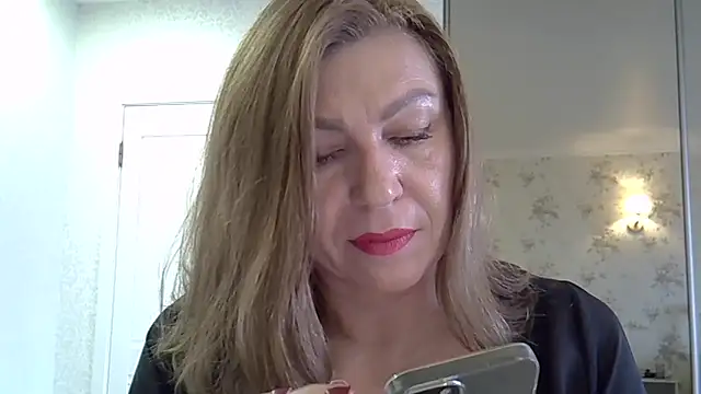 Alexandra-Rosee online show from 11/20/25, 06:24