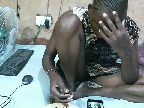 cute naimah online show from 04/22/26, 12:50